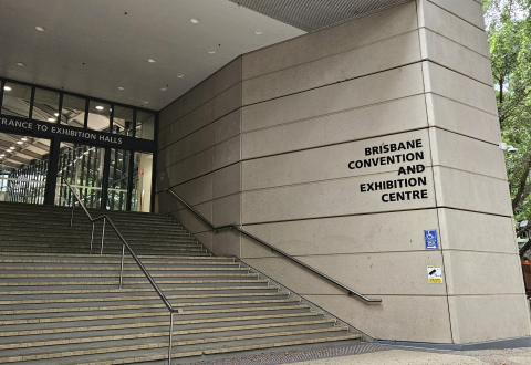 Kuva Brisbane Convention Centren etuovesta